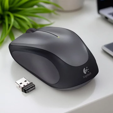 Logitech M235 vezeték nélküli egér kompakt kialakítással és USB vevővel