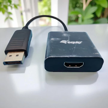 Display Port To HDMI átalakító adapter