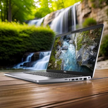 Precision 3541 professzionális mobil munkaállomás 15,6 colos Full HD kijelzővel és NVIDIA Quadro P620 grafikus kártyával