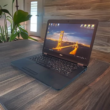 A megnyerő DELL E5470 i7-6600u/16GB DDR4/256SSD/14,1”/FHD/RadeonVGA Laptop