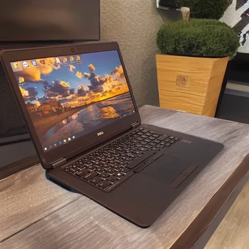 Kiemelkedő megbízhatóság Dell Latitude E7470 i7-6600u/16/256SSD/14/FHD ingyen házhoz garanciás Laptop