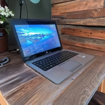 Munkára termett Érintőképernyős HP EliteBook 840 G3 I5-6300U/8GB/256SSD/14