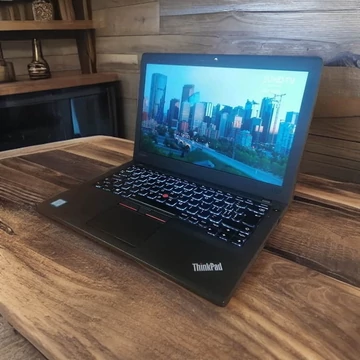 Mobilitás csúcsa Lenovo x260 i5-6300u/8GB RAM/256SSD/HD520/12,5” Laptop