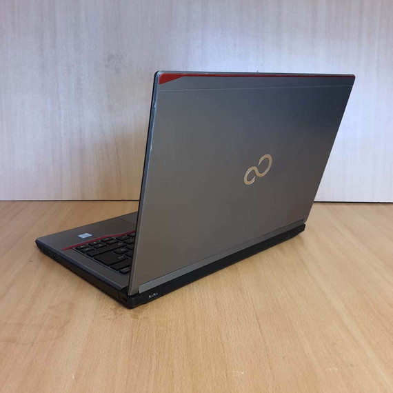 Ultrabook Fujitsu Lifebook E746 i7-6500u/8GB DDR4/256SSD/14”/FHD Laptop Ultrabook Fujitsu Lifebook E746 i7-6500u/8GB DDR4/256SSD/14”/FHD Laptop