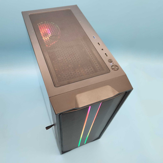 Kiváló Ár-Érték RGB Gamer PC AMD RYZEN 5 5500/16GB/1TB NVME SSD/RTX5050 8GB Kiváló Ár-Érték RGB Gamer PC AMD RYZEN 5 5500/16GB/1TB NVME SSD/RTX5050 8GB