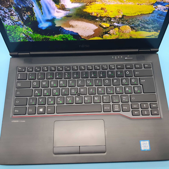 Érintőképernyős Fujitsu Lifebook U747 i5-7200u/16GB DDR4/256SSD/14" Touch Laptop