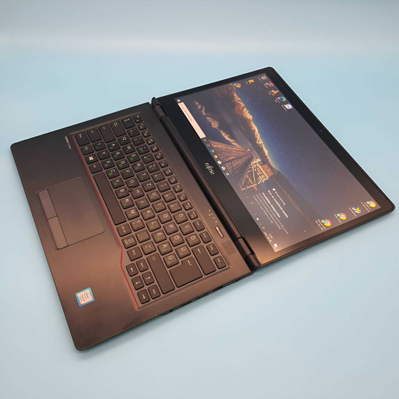 Érintőképernyős Fujitsu Lifebook U747 i5-7200u/16GB DDR4/256SSD/14" Touch Laptop