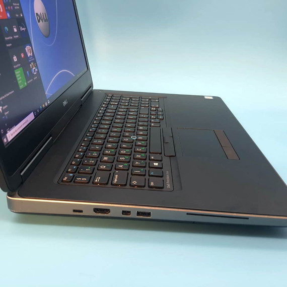Grafikai Erőmű DELL Precision 7720 i7-7820HQ/16GB/256SSD/Nvidia P3000 6GB/17,3" Grafikai Erőmű DELL Precision 7720 i7-7820HQ/16GB/256SSD/Nvidia P3000 6GB/17,3"