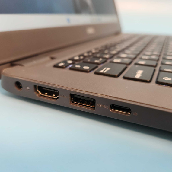 Megbízható teljesítményű Dell Latitude 3410 I3-10110U/8GB DDR4/256GB SSD/FHD/14" laptop