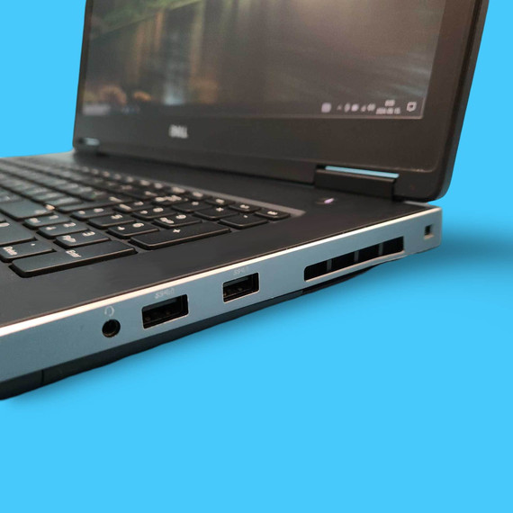 Mérnöki Erőmű DELL Precision 7730 i7-8750H/32GB/256SSD/AMD WX 7100 8GB/17,3" Mérnöki Erőmű DELL Precision 7730 i7-8750H/32GB/256SSD/AMD WX 7100 8GB/17,3"