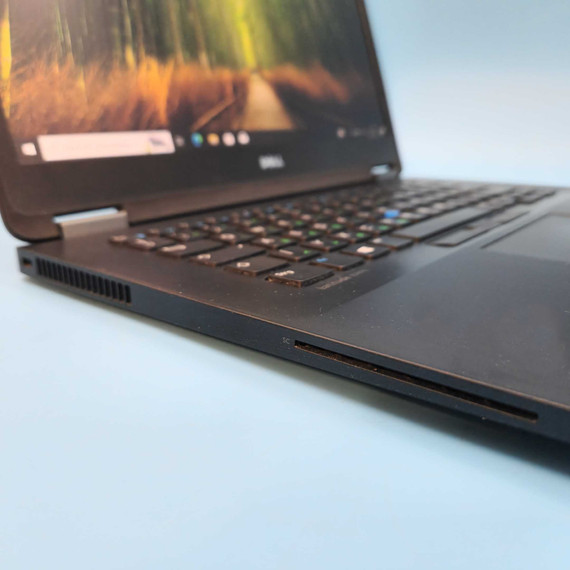Elegancia és Teljesítmény Dell Latitude E7470 i5-6300U/8GB/256SSD/14/FHD Laptop
