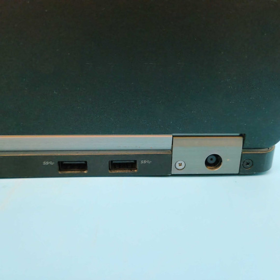 Elegancia és Teljesítmény Dell Latitude E7470 i5-6300U/8GB/256SSD/14/FHD Laptop