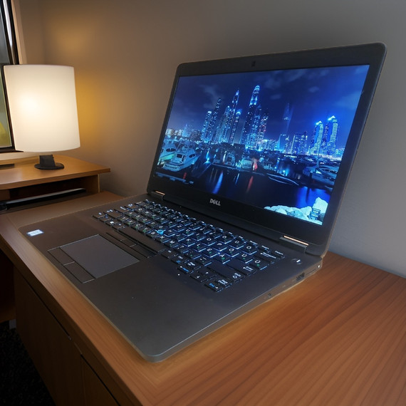 Elegancia és Teljesítmény Dell Latitude E7470 i5-6300U/8GB/256SSD/14/FHD Laptop