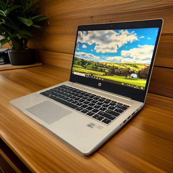 Úton is veled HP ProBook 430 G7 i5-10210u/16GB/256SSD/13,3/FHD Laptop