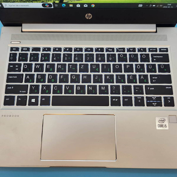 Úton is veled HP ProBook 430 G7 i5-10210u/16GB/256SSD/13,3/FHD Laptop