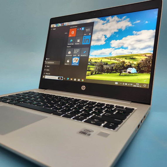 Úton is veled HP ProBook 430 G7 i5-10210u/16GB/256SSD/13,3/FHD Laptop