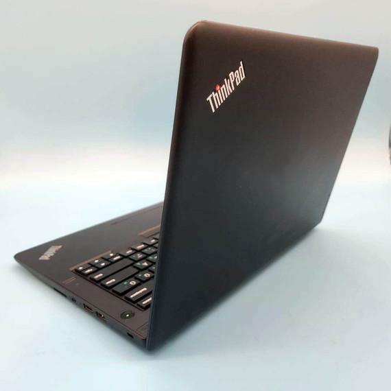 Munka és kikapcsolódás egyben Lenovo ThinkPad E470 i5-7200u/8GB/180SSD/14" Laptop