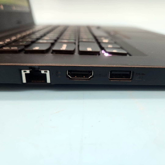Munka és kikapcsolódás egyben Lenovo ThinkPad E470 i5-7200u/8GB/180SSD/14" Laptop