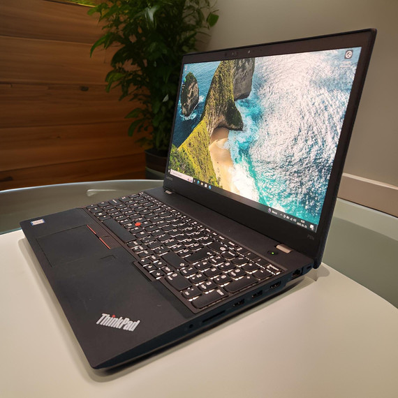 Workstation Lenovo ThinkPad P51S i7-7600u/32/2TB/Quadro M520 2GB/4K/15,6" Workstation Lenovo ThinkPad P51S i7-7600u/32/2TB/Quadro M520 2GB/4K/15,6"