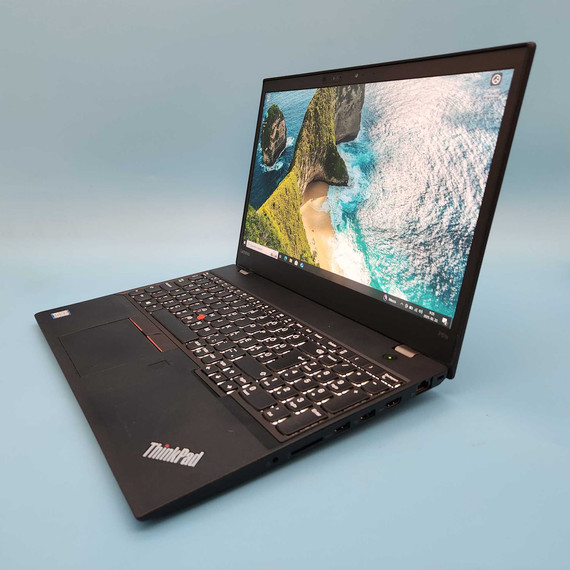 Workstation Lenovo ThinkPad P51S i7-7600u/32/2TB/Quadro M520 2GB/4K/15,6" Workstation Lenovo ThinkPad P51S i7-7600u/32/2TB/Quadro M520 2GB/4K/15,6"