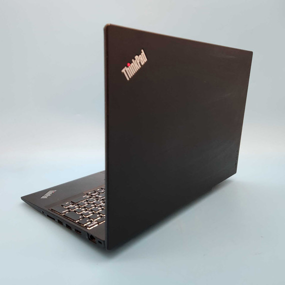 Workstation Lenovo ThinkPad P51S i7-7600u/32/2TB/Quadro M520 2GB/4K/15,6" Workstation Lenovo ThinkPad P51S i7-7600u/32/2TB/Quadro M520 2GB/4K/15,6"