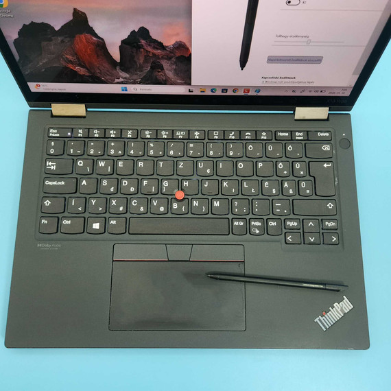 Prémium Lenovo ThinkPad X13 Yoga Gen 3 i7-1265U/16GB/512GB SSD/13.5"/FHD Laptop + Toll Prémium Lenovo ThinkPad X13 Yoga Gen 3 i7-1265U/16GB/512GB SSD/13.5"/FHD Laptop + Toll