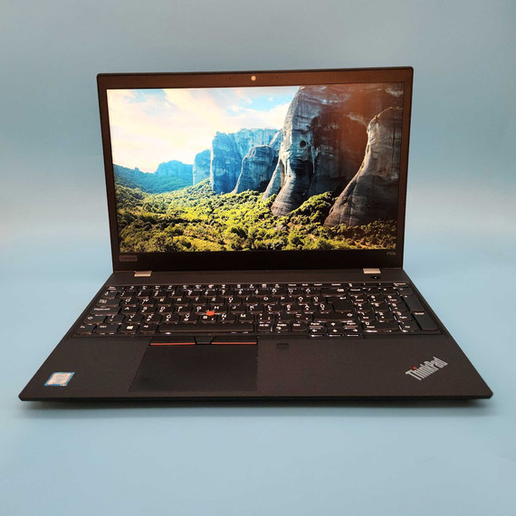Lenovo ThinkPad P53s i7-8665U/32DDR4/1TB SSD/Nvidia P520 2GB/15,6" Workstation Laptop