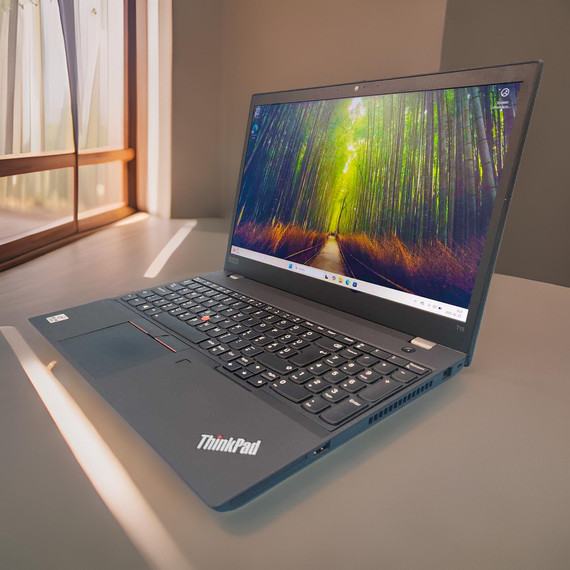 Megbízható Lenovo ThinkPad T15 i5-10310U/16GB/256SSD/FHD/15,6" Laptop