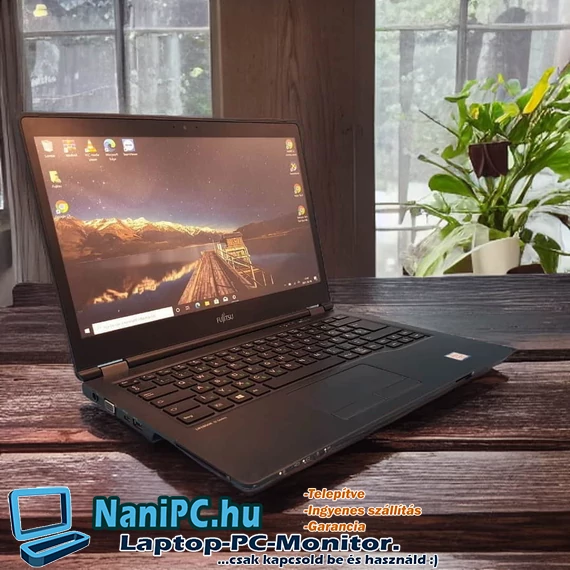 Könnyű és stílusos Fujitsu Lifebook U747 i5-7200u/16GB DDR4/256SSD/14” Laptop