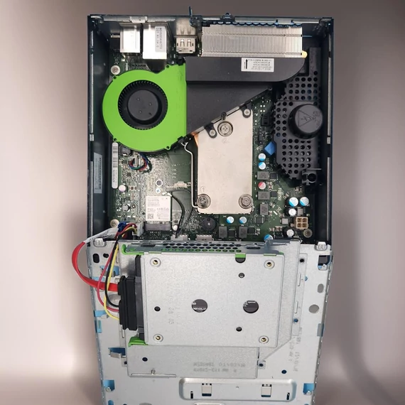 Fujitsu Esprimo Q556 i3 (16/240) | Bárhova Beleférő Gép | NaniPC